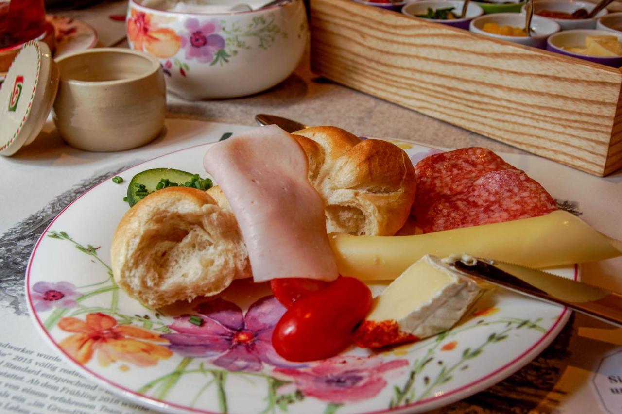Waldruhe - Bett, Fruehstueck & Ein Laecheln Bed & Breakfast Bad Aussee Dış mekan fotoğraf